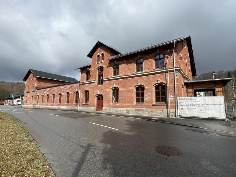 Empfangsgebäude Bahnhof Niederschlema, Ansicht Hauptstraße 